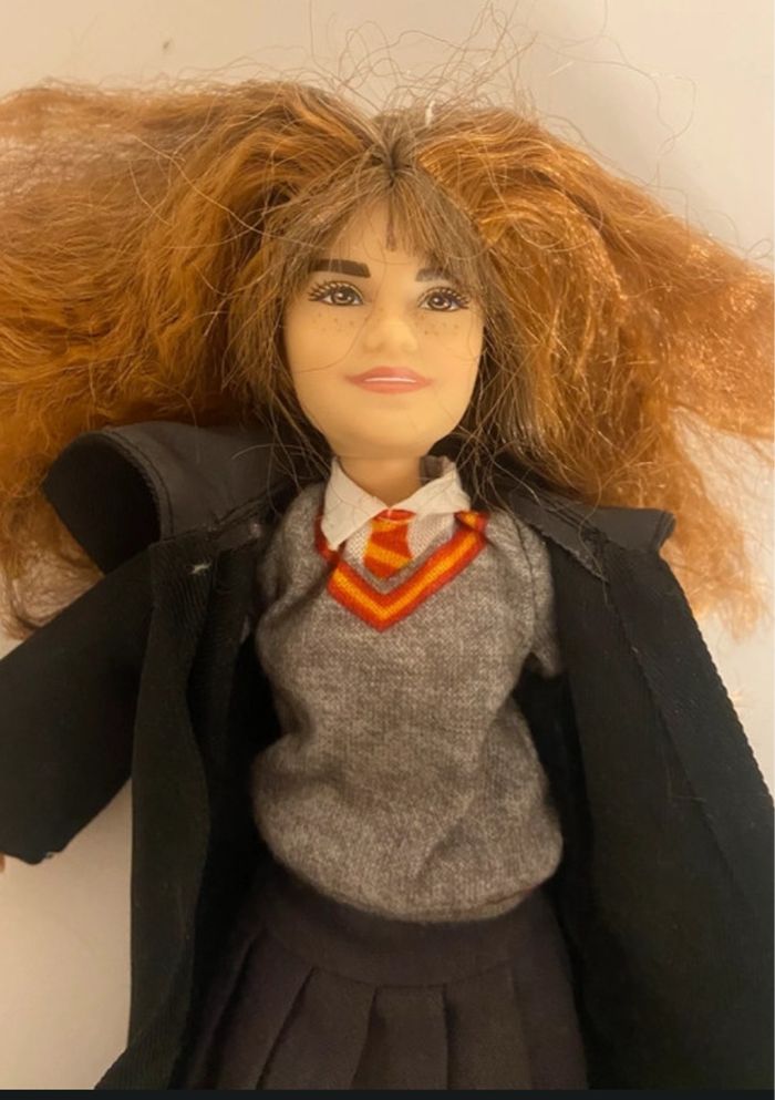 Poupée Hermione Harry Potter - mattel - bon état - photo numéro 2