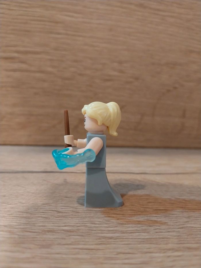 Figurine type lego Fleur Delacour Harry Potter - photo numéro 2