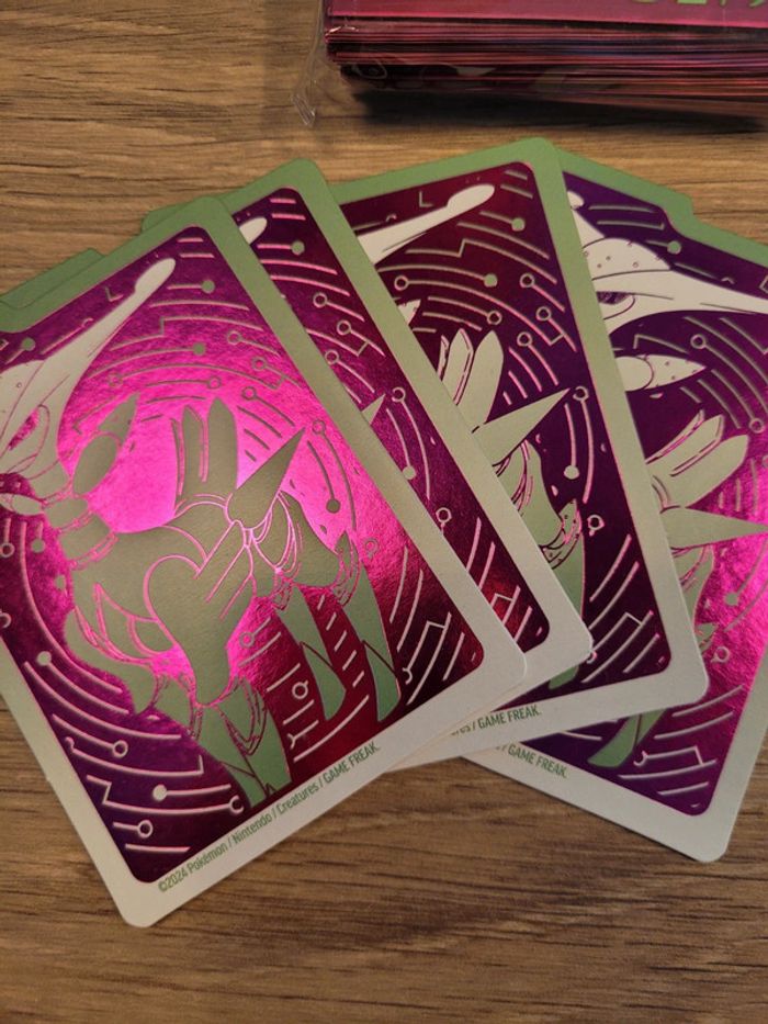 Vends lot de 130 sleeves et 8 séparateurs cartes pokemon - photo numéro 3