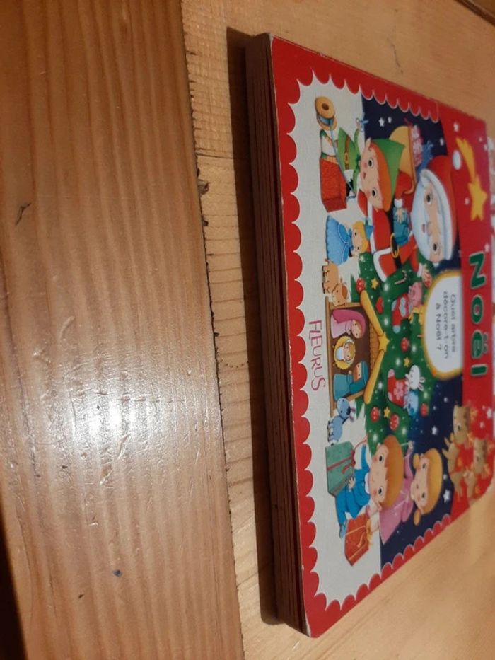 Livre : petit cache cache thème de Noël - photo numéro 11