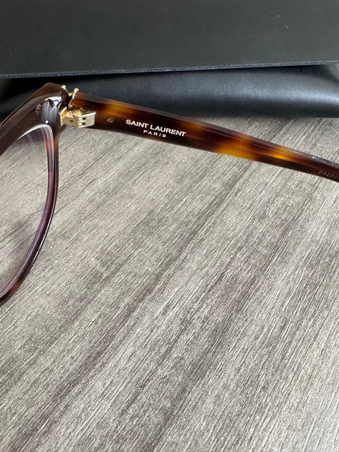 Lunettes Yves Saint Laurent + étui - photo numéro 3