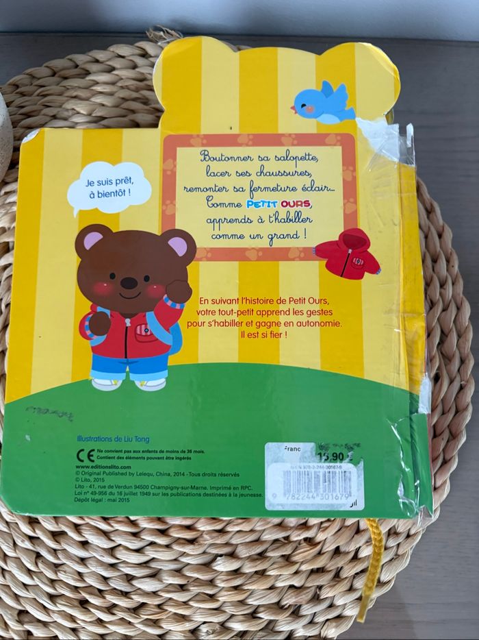 Livre petit ours s’habille seul - photo numéro 2