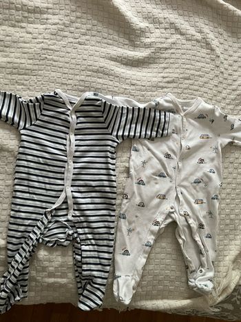 Lot de pyjamas