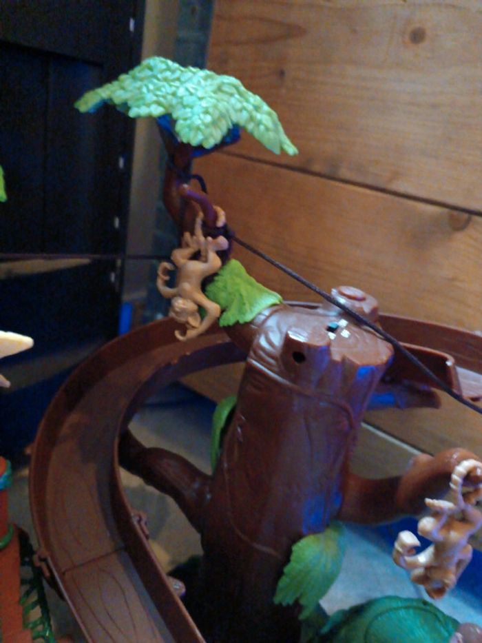 Disney Heroes héros tarzan Disney arbre tree maison house treehouse famosa figurine Playset figura - photo numéro 11