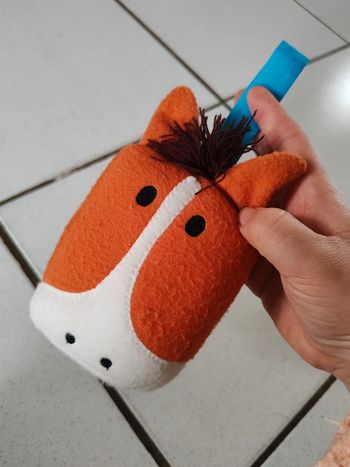 Livre tissu cheval "les calinous"