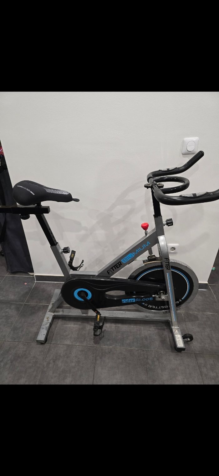 Vélo d'appartement - photo numéro 2