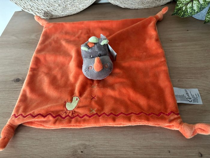 Neuf doudou plat rhinocéros orange oiseau jogystar kiabi - photo numéro 2