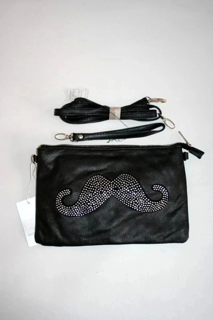 Sac à main ou pochette noire neuve étiquetée