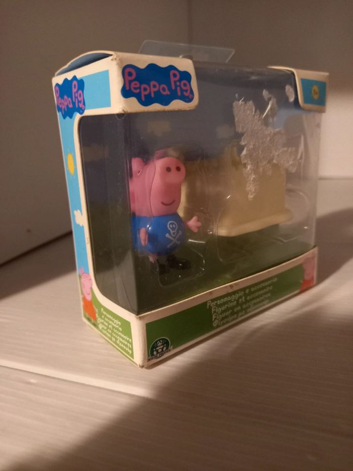 Peppa pig et château de sable - photo numéro 2