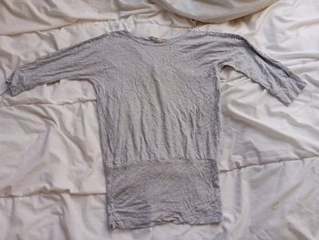 Tee shirt gris manches 3/4 H&M 8/10 ans neuf 2€