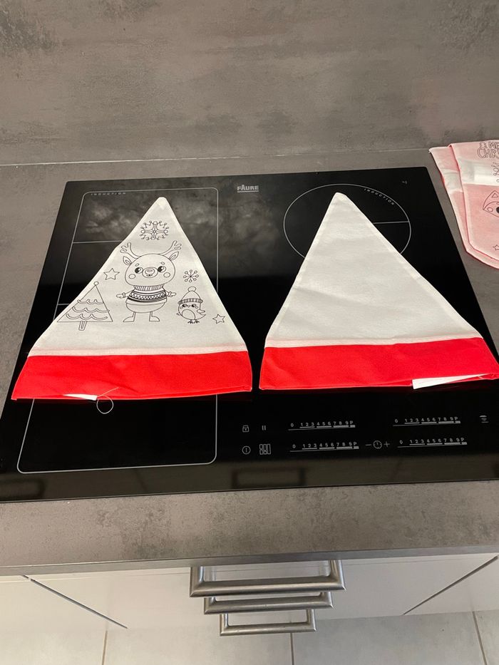 Lot de 2 chaussettes et 2 bonnets de noel à colorier - photo numéro 2