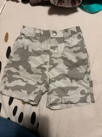Short 9 mois