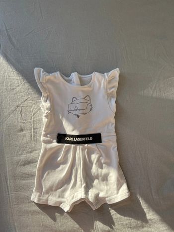 Combinaison bébé fille mini short Karl 3 mois