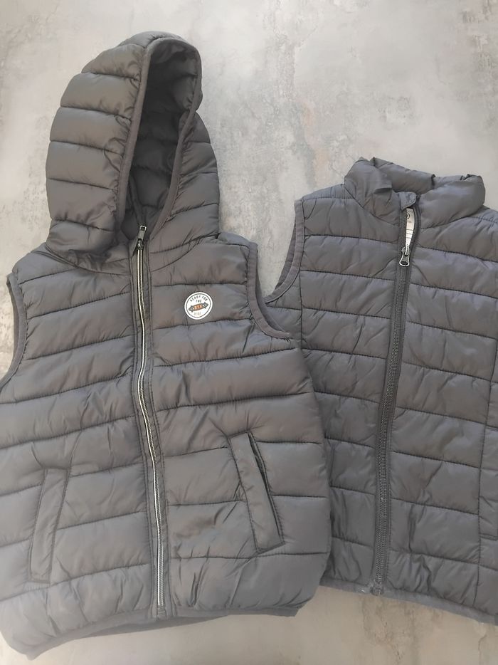 Lot doudoune 4/5 ans