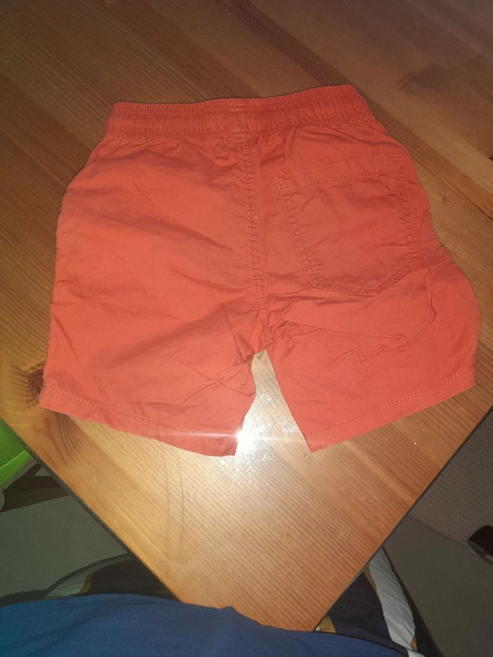 Short orange - photo numéro 3