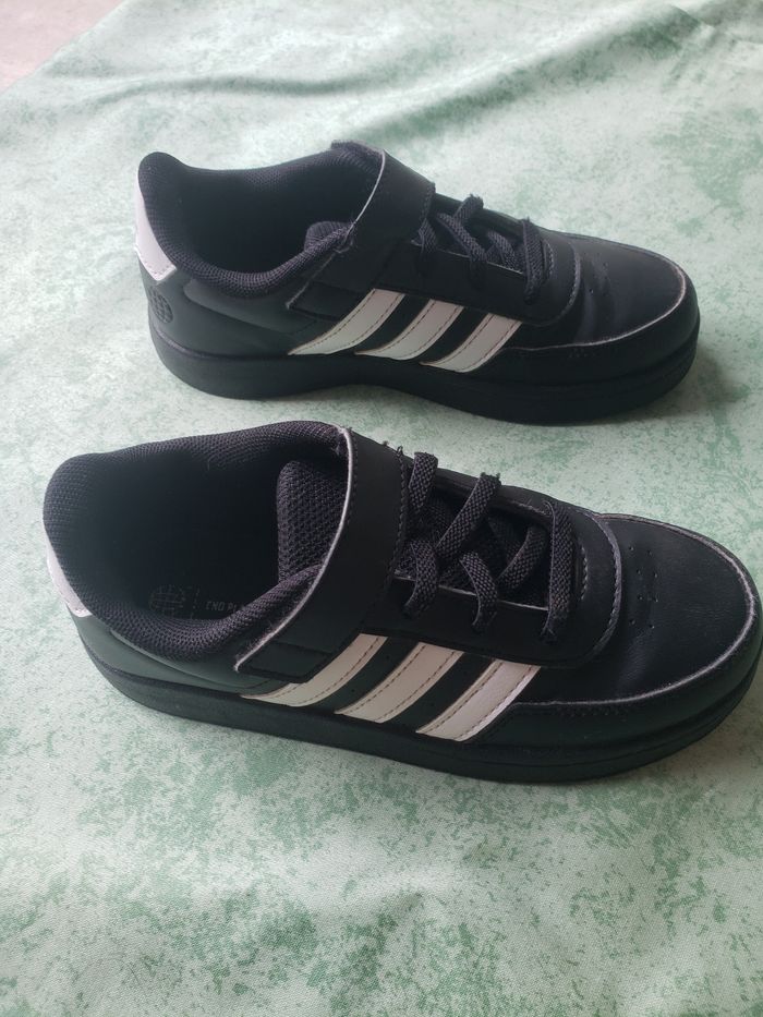 Basket adidas garçon p.31 - photo numéro 5