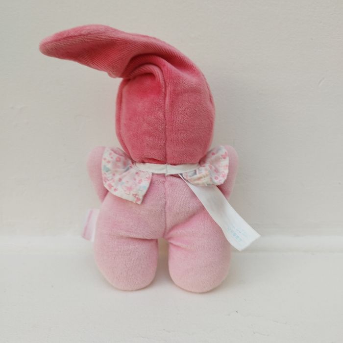 Doudou Poupée rose col fleurs hochet Corolle - photo numéro 4