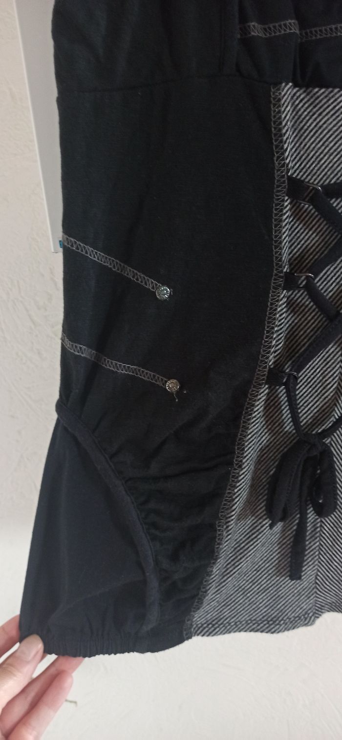 Debardeur 2 en 1 taille 38/40 - photo numéro 3