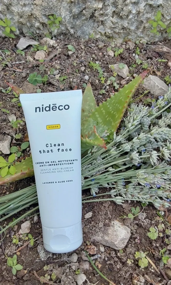 Crème gel nettoyant anti imperfection Lavande et Aloé véra  75 ml - photo numéro 2