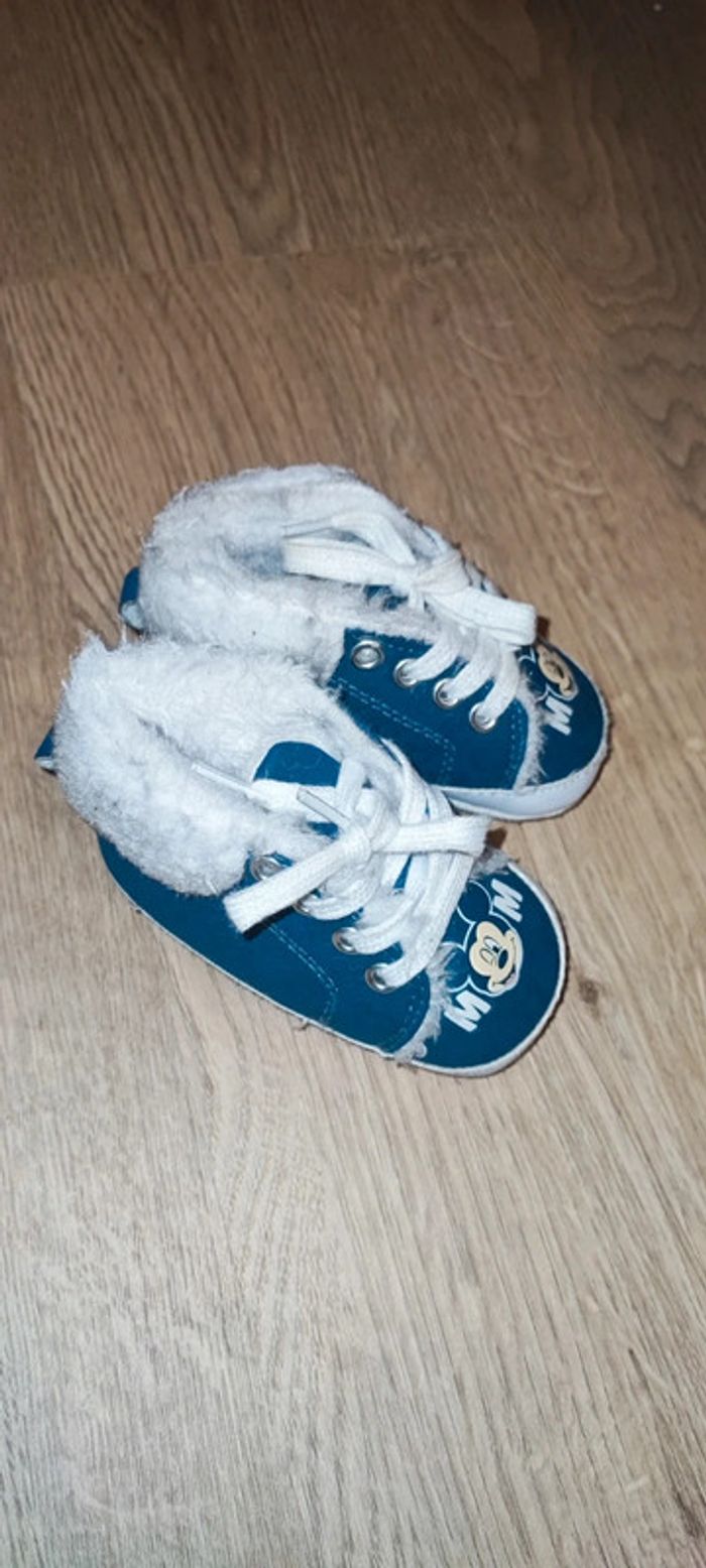 Lot de 8 chaussures en très bon état taille 20-23 - photo numéro 4