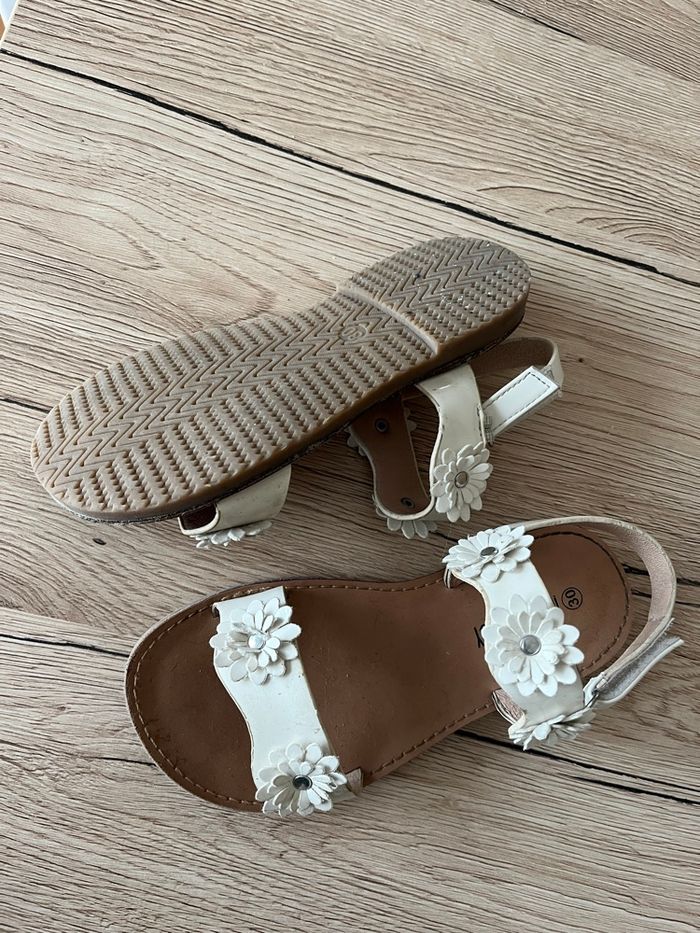 Sandale 30 - photo numéro 2