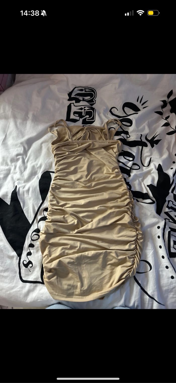Robe courte - photo numéro 2