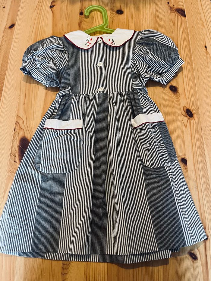 Magnifique robe enfant vintage