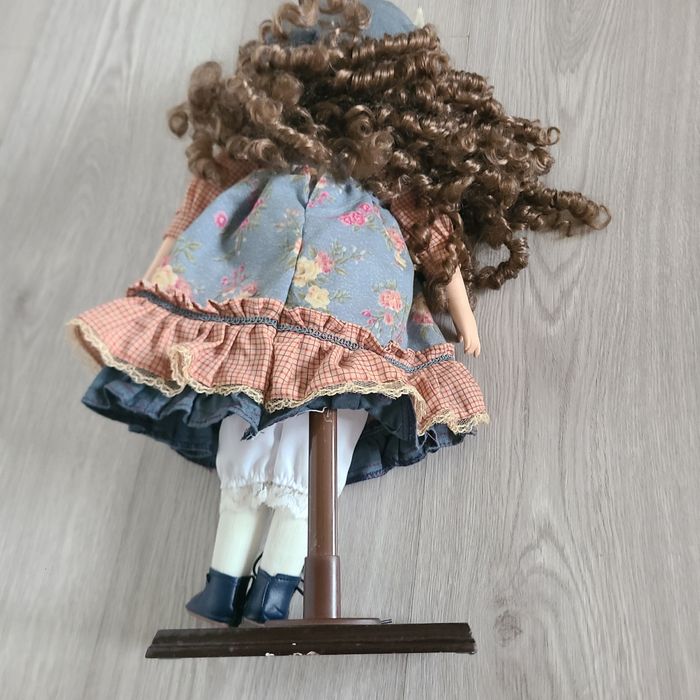 Poupée porcelaine - photo numéro 5