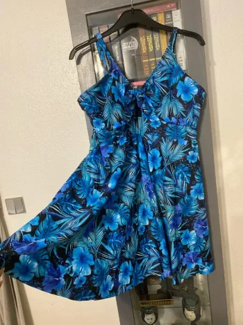superbe maillot de bain jupette bleu SHEIN 3XL 52/54 neuf