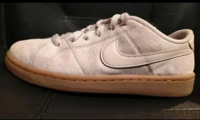 Baskets Nike crème/blanc cassé - photo numéro 6