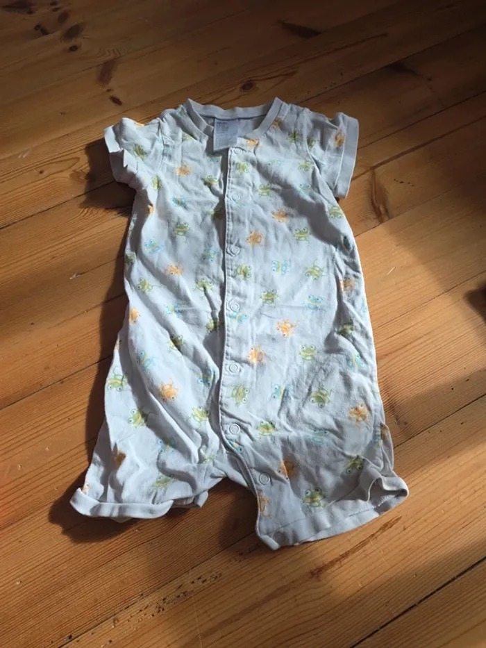 Lot de 5 vêtements 12 mois. - photo numéro 8
