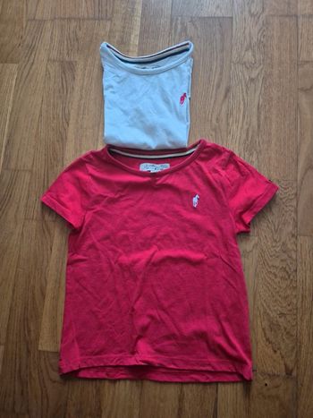Tee-shirt rouge taille 5 ans
