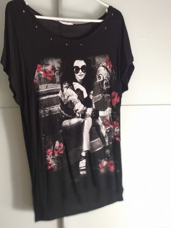 Tee-shirt motif femme