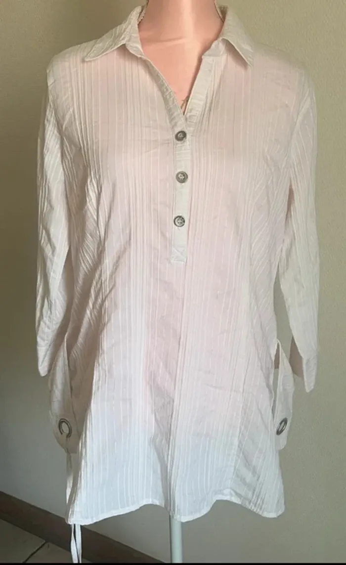 Haut blanc manches 3/4 taille 46 Fiorella di Verdi