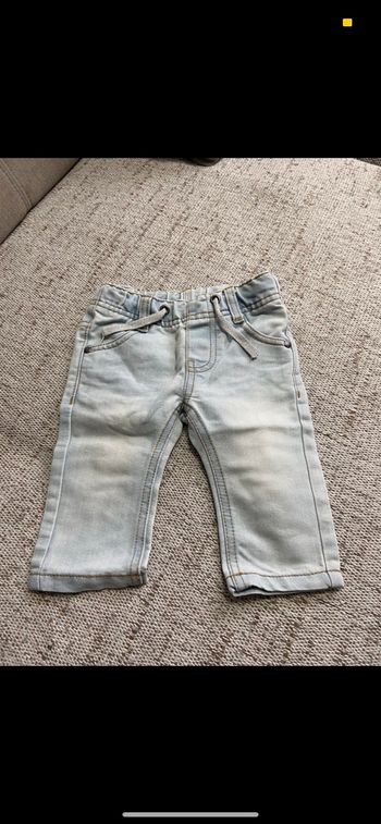 Jean 6 mois
