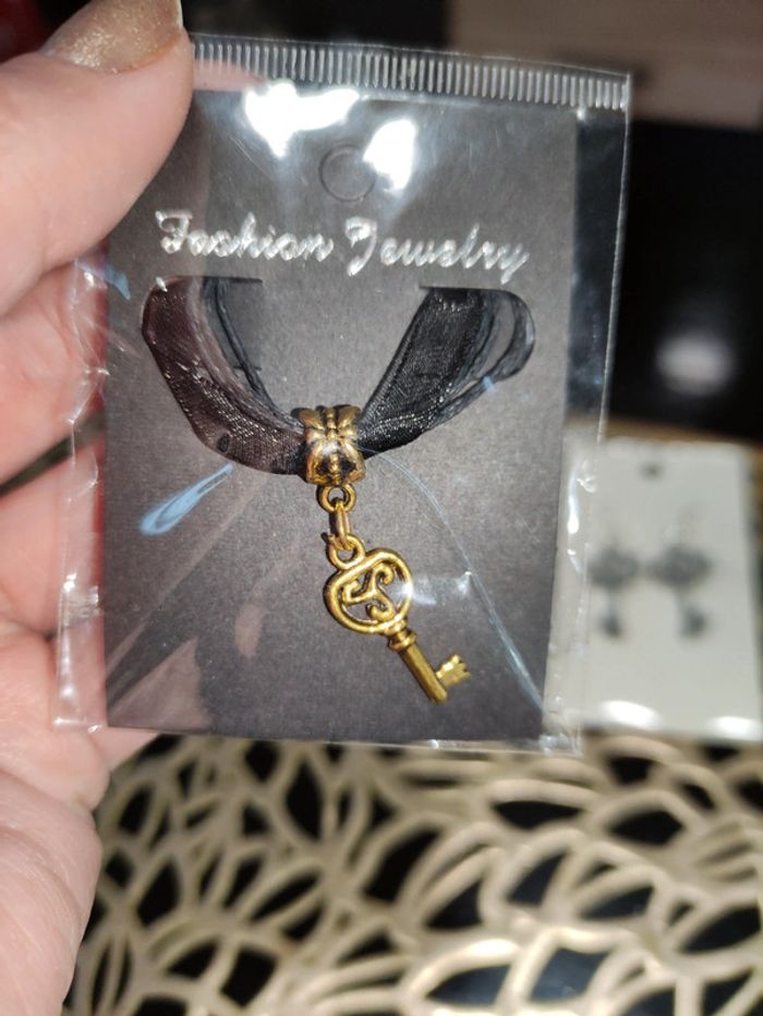 Lot de 6 bijoux neufs, thème clé, clef - photo numéro 4