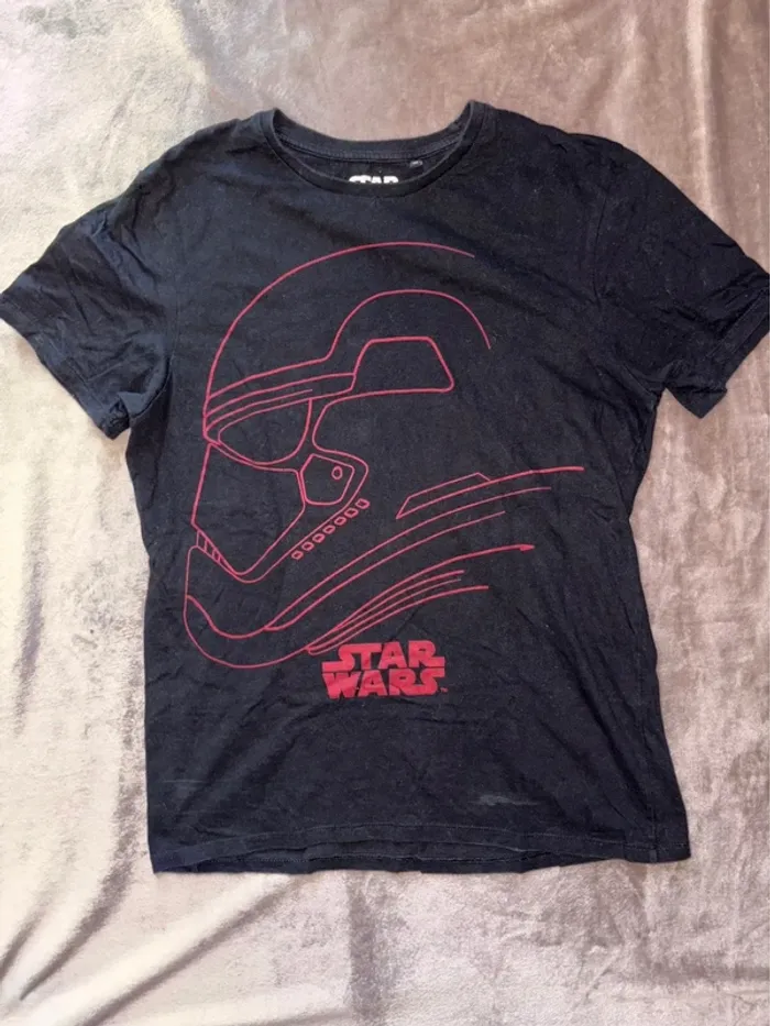 T-shirt homme star wars taille M en très bon état. - photo numéro 2