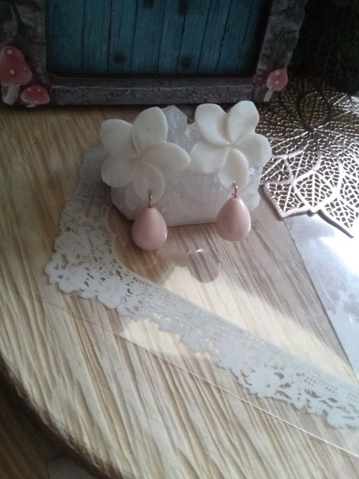 Boucles d'oreilles fleurs de n'a'c'r'e - photo numéro 2