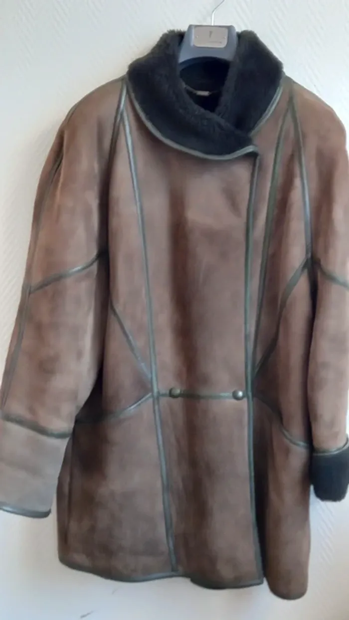 Manteau en cuir et daim homme ou femme taille 40 - photo numéro 3