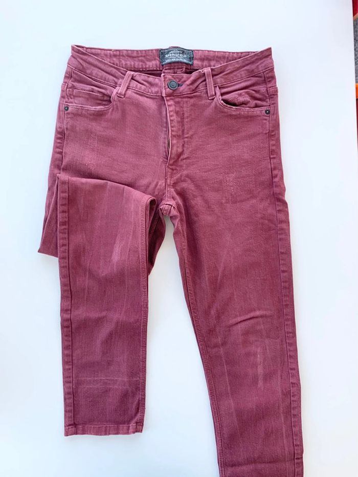 Pantalon skinny jean bordeaux