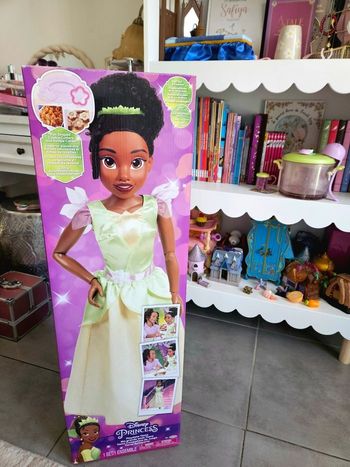 Géante Poupée Tiana + 80 CM 