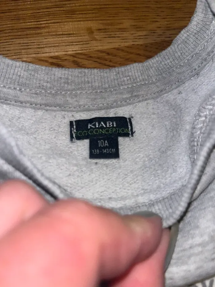 Pull Kiabi 10 ans - photo numéro 3