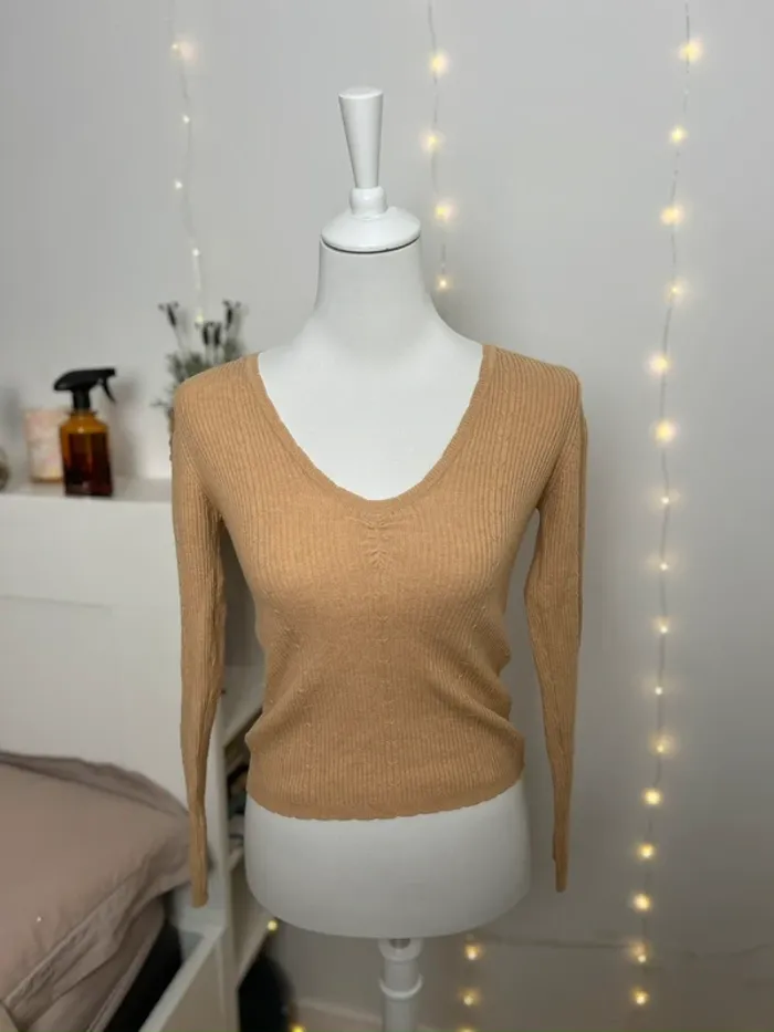 Pull col V crème/orange camaïeu taille S