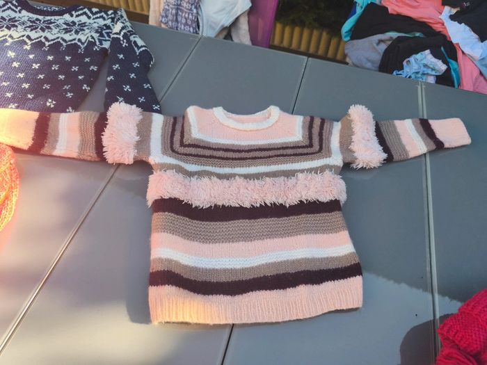 Lot gilets et pull - photo numéro 6