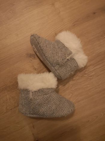 Chaussons bottes fourrées bébé fille