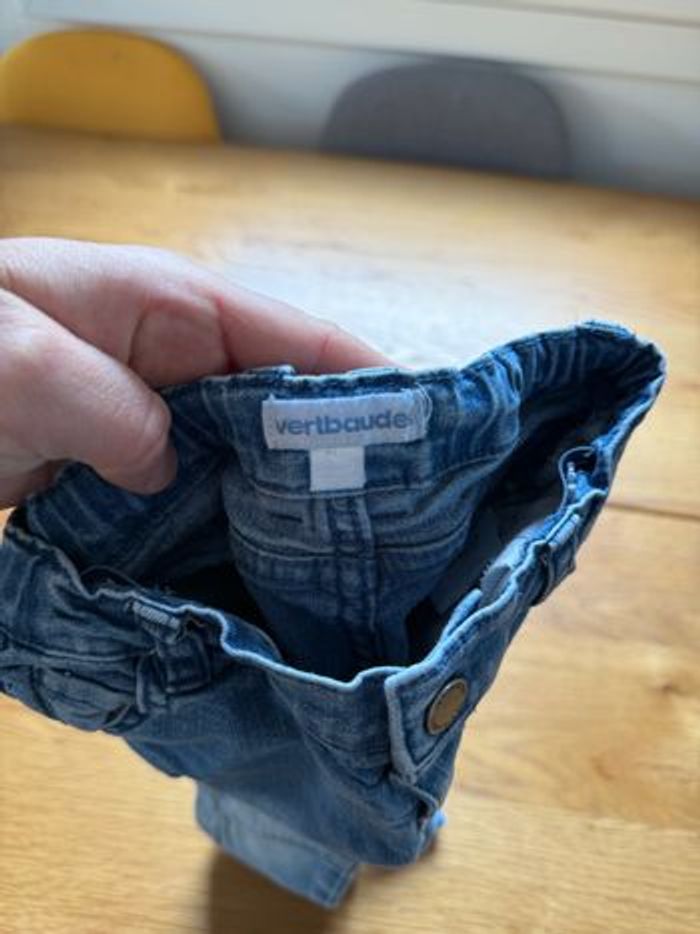 Jeans Bleu Vertbaudet Bébé Garçon 18 Mois – Très Bon État – 1 Tache – Réduction sur Lot - photo numéro 4