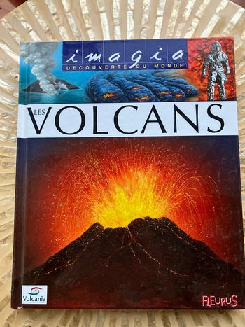 Livre collection imagina les volcans