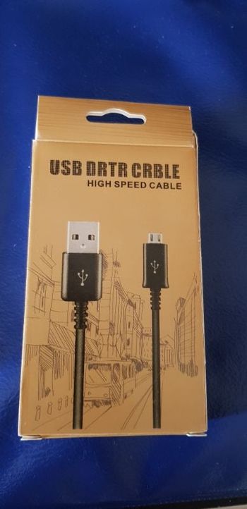 Câble USB neuf