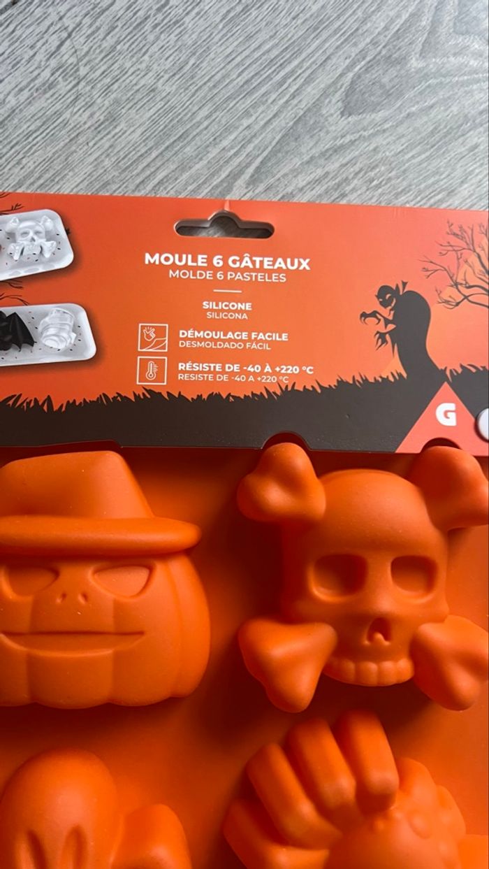 Lot de 2 moules en silicone pour Halloween - photo numéro 2