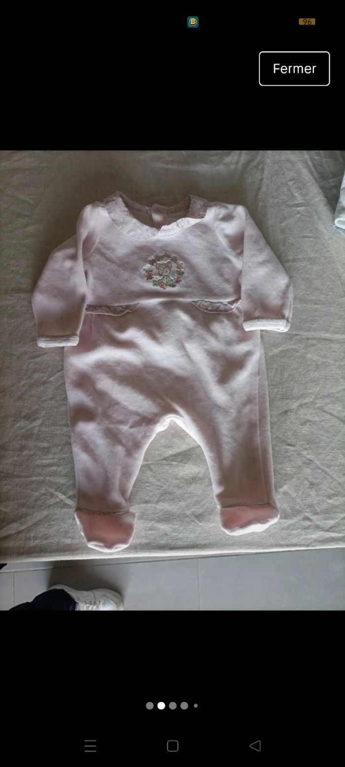 Lot 2 pyjamas taille 1 mois - photo numéro 2